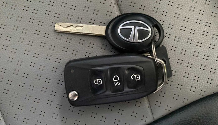 2021 Tata Tiago XZ PLUS PETROL, Petrol, Manual, 29,726 km, Key Close Up