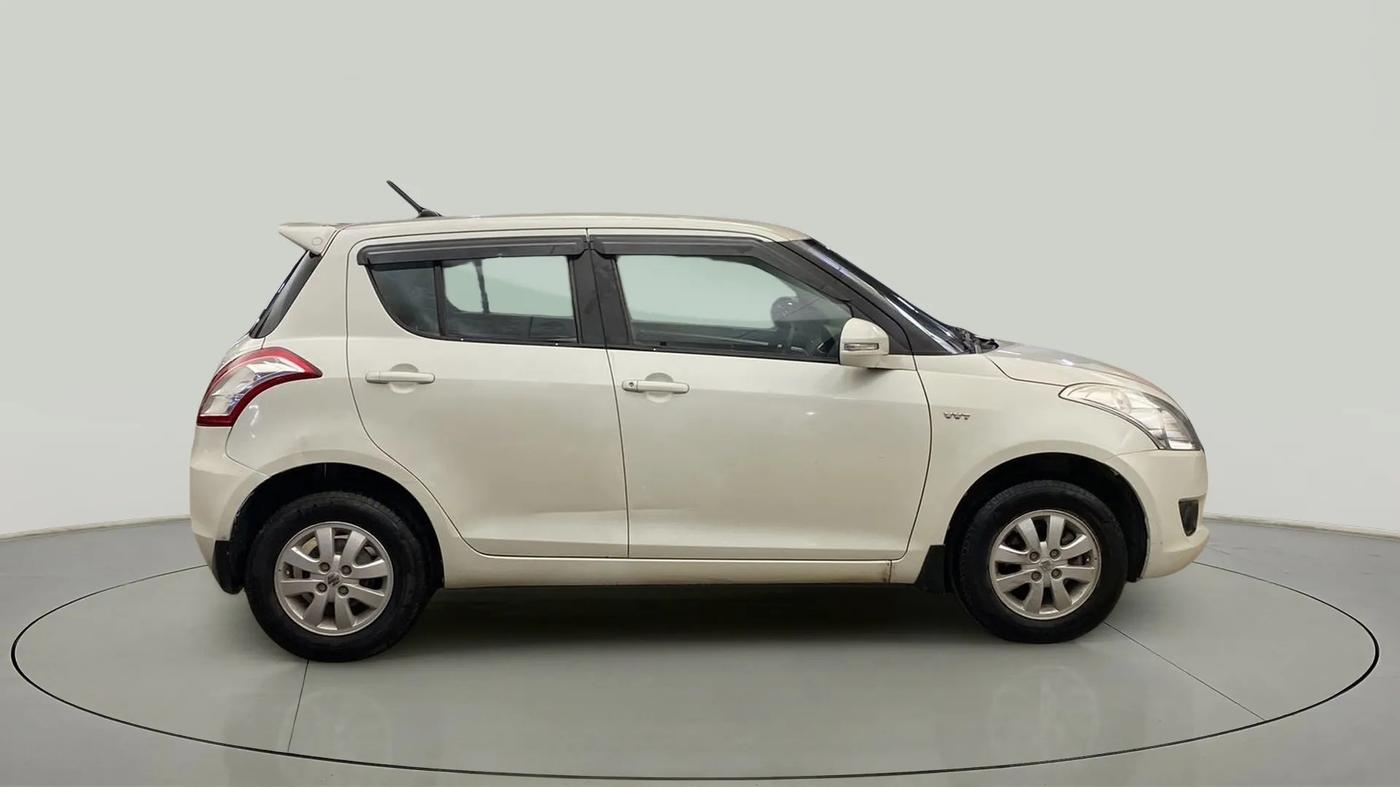 2014 Maruti Swift VXI, Petrol, Manual, 15,033 km, Right Side View