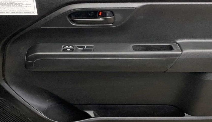 2022 Maruti New Wagon-R LXI CNG 1.0, CNG, Manual, 14,547 km, Driver Side Door Panels Control