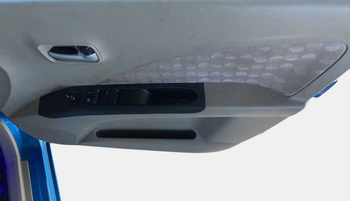2017 Maruti Celerio ZXI AMT (O), Petrol, Automatic, 70,496 km, Driver Side Door Panels Control
