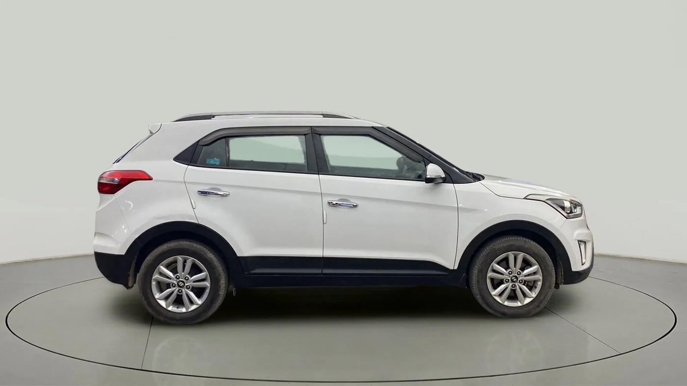 2017 Hyundai Creta SX PLUS 1.6 PETROL, Petrol, Manual, 1,14,837 km, Right Side View