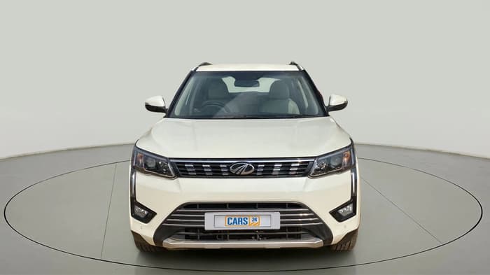2021 Mahindra XUV300 W8 (O) 1.2 PETROL, Petrol, Manual, 32,102 km, Front