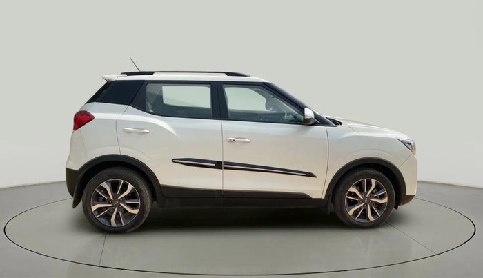 2021 Mahindra XUV300 W8 (O) 1.2 PETROL, Petrol, Manual, 32,102 km, Right Side View