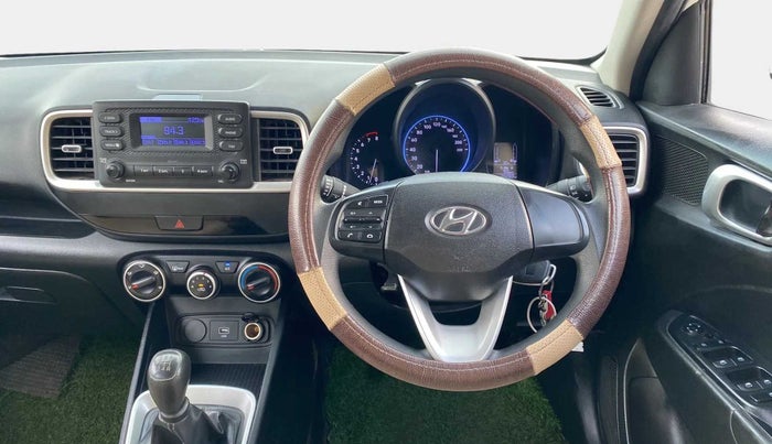 2021 Hyundai VENUE S 1.2, Petrol, Manual, 38,380 km, Steering Wheel Close Up