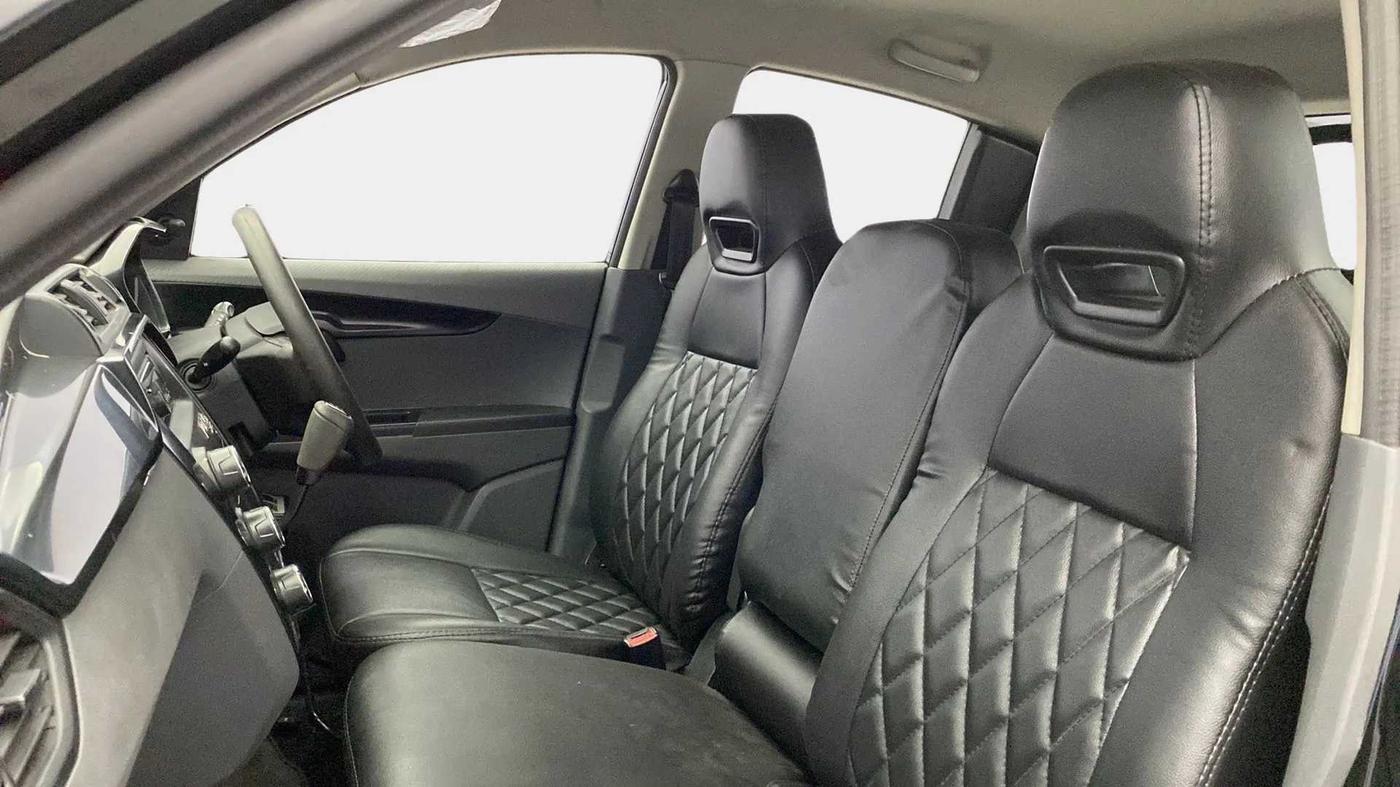 2017 Mahindra KUV 100 NXT K2 P 6 STR, Petrol, Manual, 48,150 km, Right Side Front Door Cabin