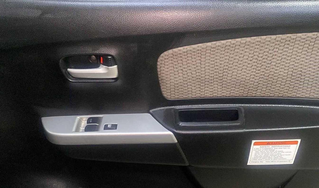 2016 Maruti Wagon R 1.0 LXI CNG, CNG, Manual, 14,176 km, Driver Side Door Panels Control
