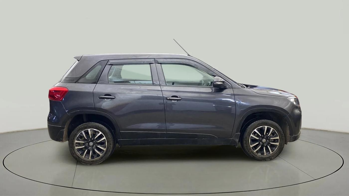 2020 Maruti Vitara Brezza LXI, Petrol, Manual, 42,706 km, Right Side View
