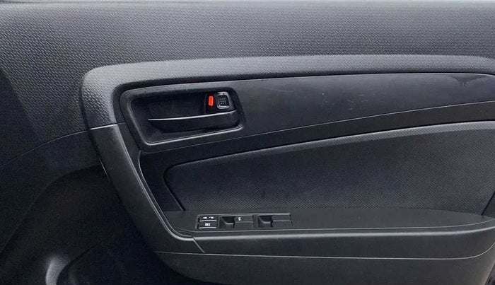 2020 Maruti Vitara Brezza LXI, Petrol, Manual, 42,706 km, Driver Side Door Panels Control