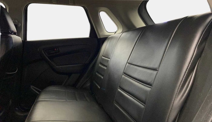 2020 Maruti Vitara Brezza LXI, Petrol, Manual, 42,706 km, Right Side Rear Door Cabin