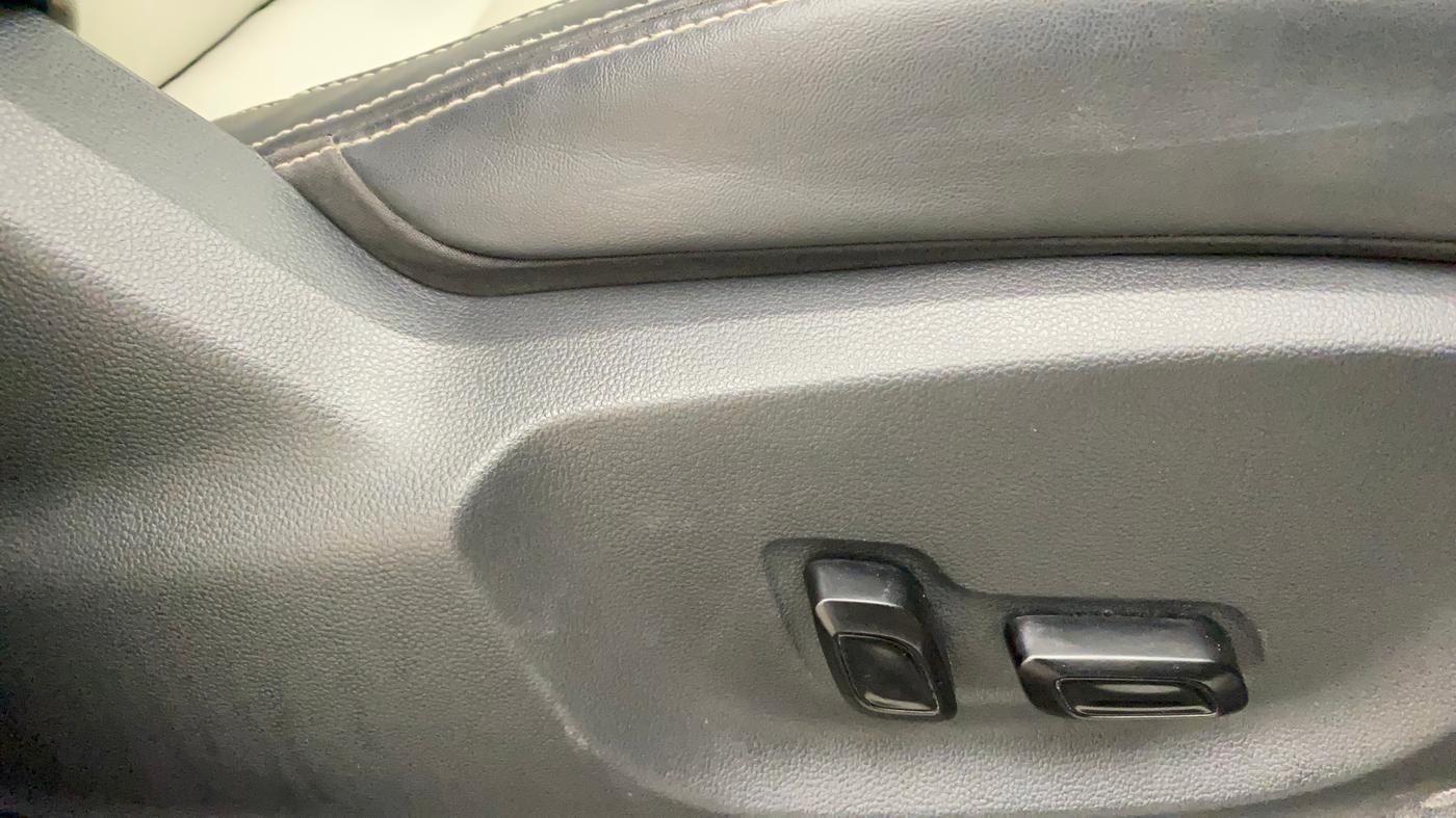 2022 MG ASTOR SHARP 1.5 CVT, Petrol, Automatic, 45,570 km, Driver Side Adjustment Panel