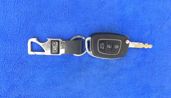 2020 Hyundai GRAND I10 NIOS SPORTZ AMT 1.2 KAPPA VTVT, Petrol, Automatic, 19,773 km, Key Close Up