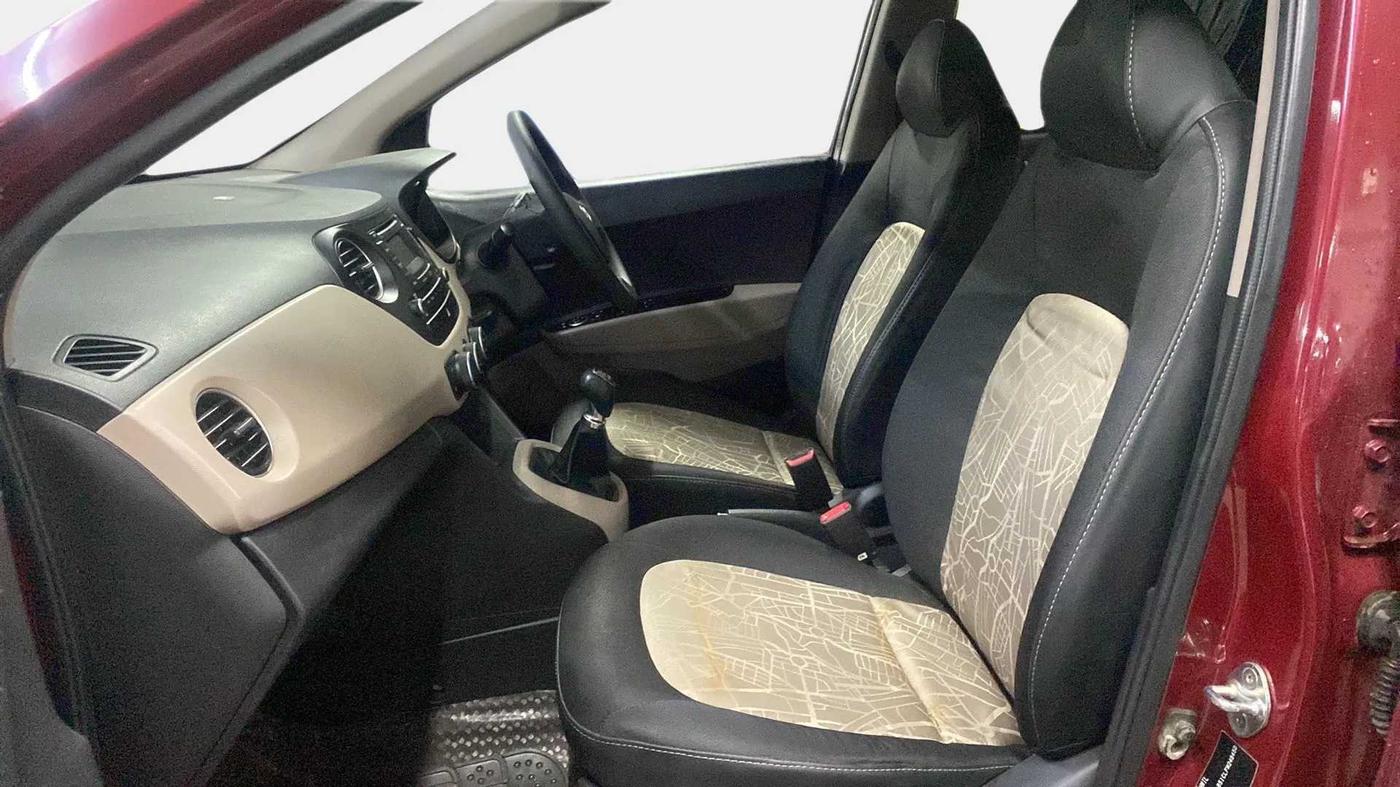 2015 Hyundai Grand i10 SPORTZ 1.2 KAPPA VTVT, Petrol, Manual, 37,738 km, Right Side Front Door Cabin