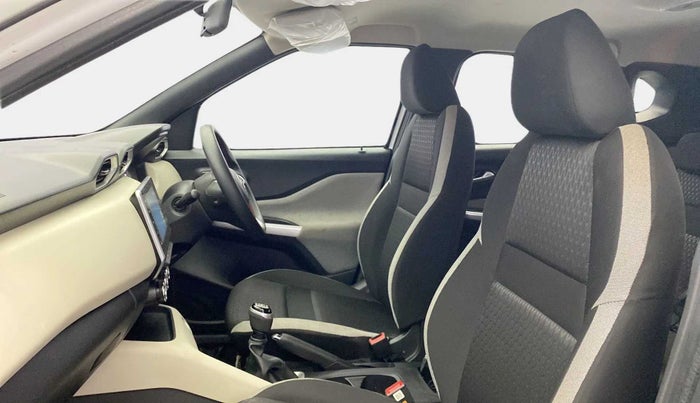 2023 Nissan MAGNITE XV TURBO, Petrol, Manual, 11,324 km, Right Side Front Door Cabin