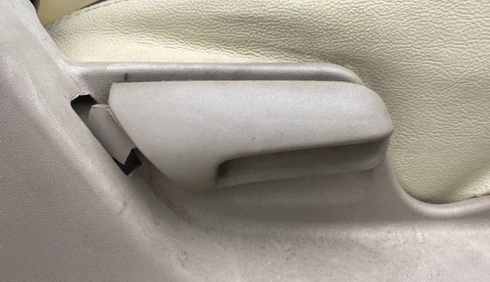 2014 Maruti Ertiga VDI, Diesel, Manual, 90,881 km, Driver Side Adjustment Panel