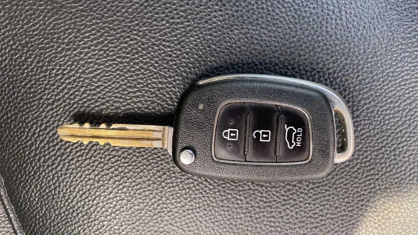 2016 Hyundai Creta E PLUS 1.6 PETROL, Petrol, Manual, 78,152 km, Key Close Up