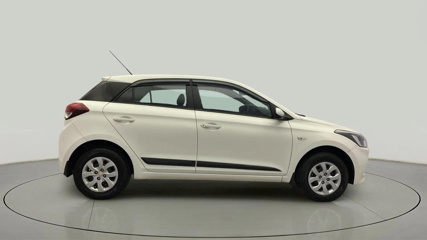 2016 Hyundai Elite i20 MAGNA 1.2, Petrol, Manual, 37,319 km, Right Side View