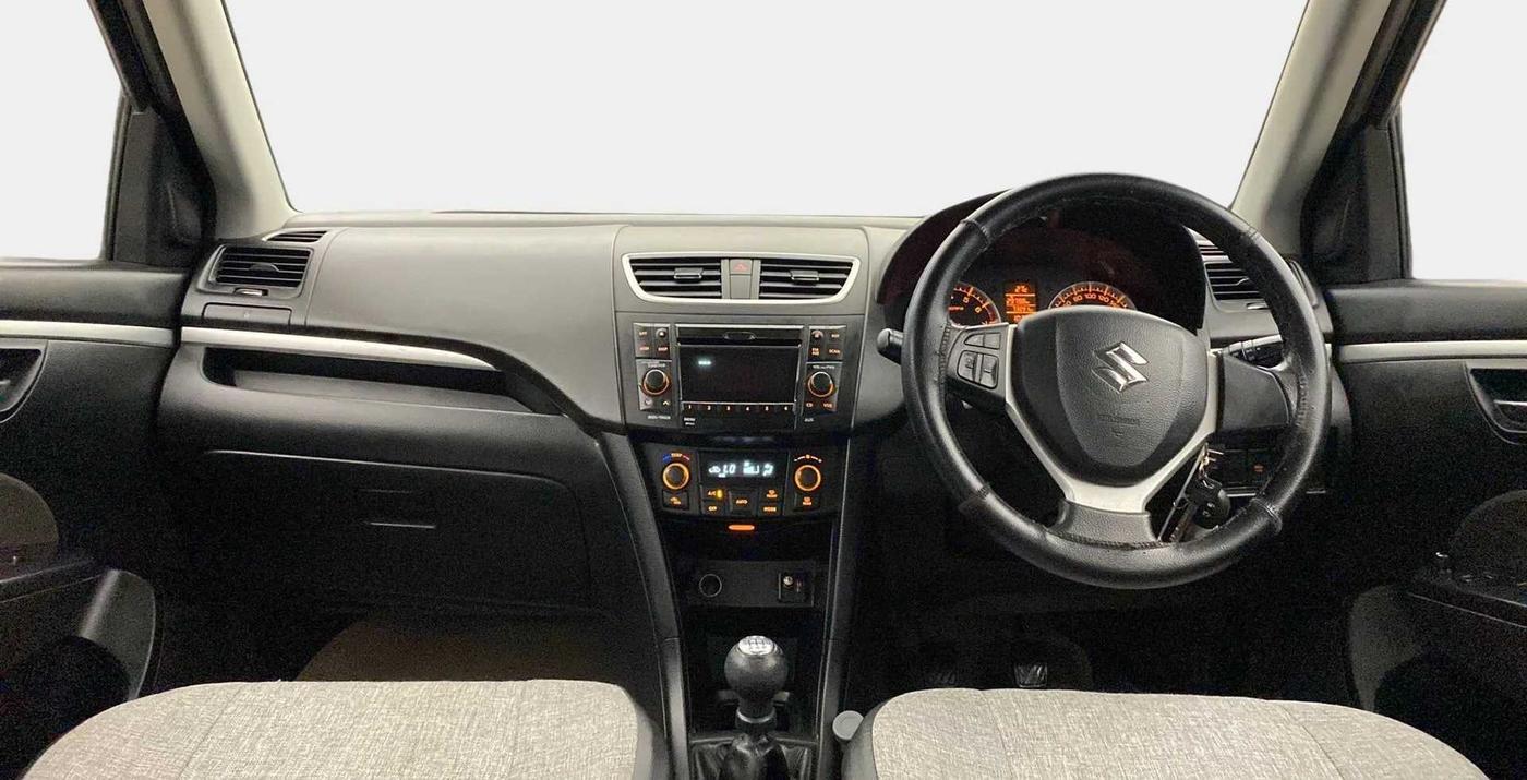 2014 Maruti Swift ZXI, Petrol, Manual, 73,176 km, Dashboard