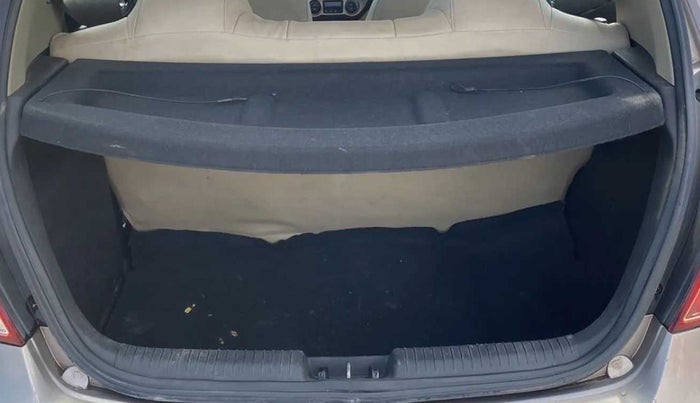 2013 Hyundai i20 MAGNA 1.2, Petrol, Manual, 44,229 km, Boot Inside