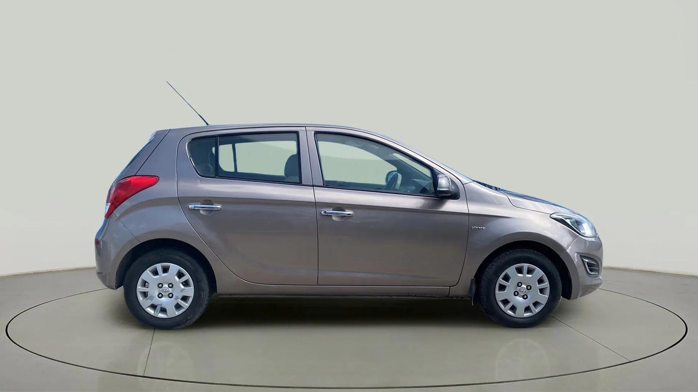 2013 Hyundai i20 MAGNA 1.2, Petrol, Manual, 44,229 km, Right Side