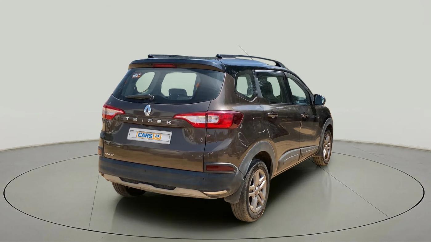 2021 Renault TRIBER RXZ DUAL TONE, Petrol, Manual, 33,176 km, Right Back Diagonal