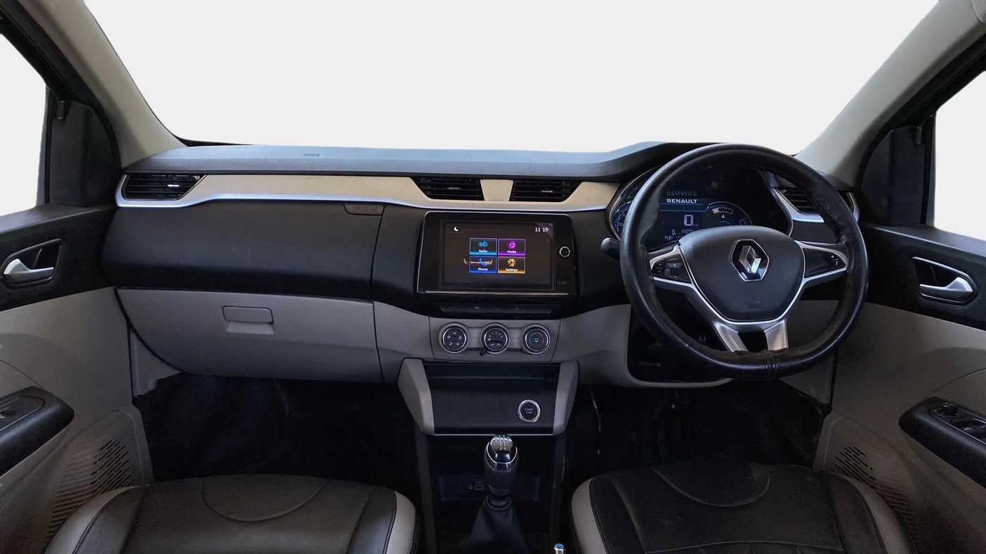 2021 Renault TRIBER RXZ DUAL TONE, Petrol, Manual, 33,176 km, Dashboard
