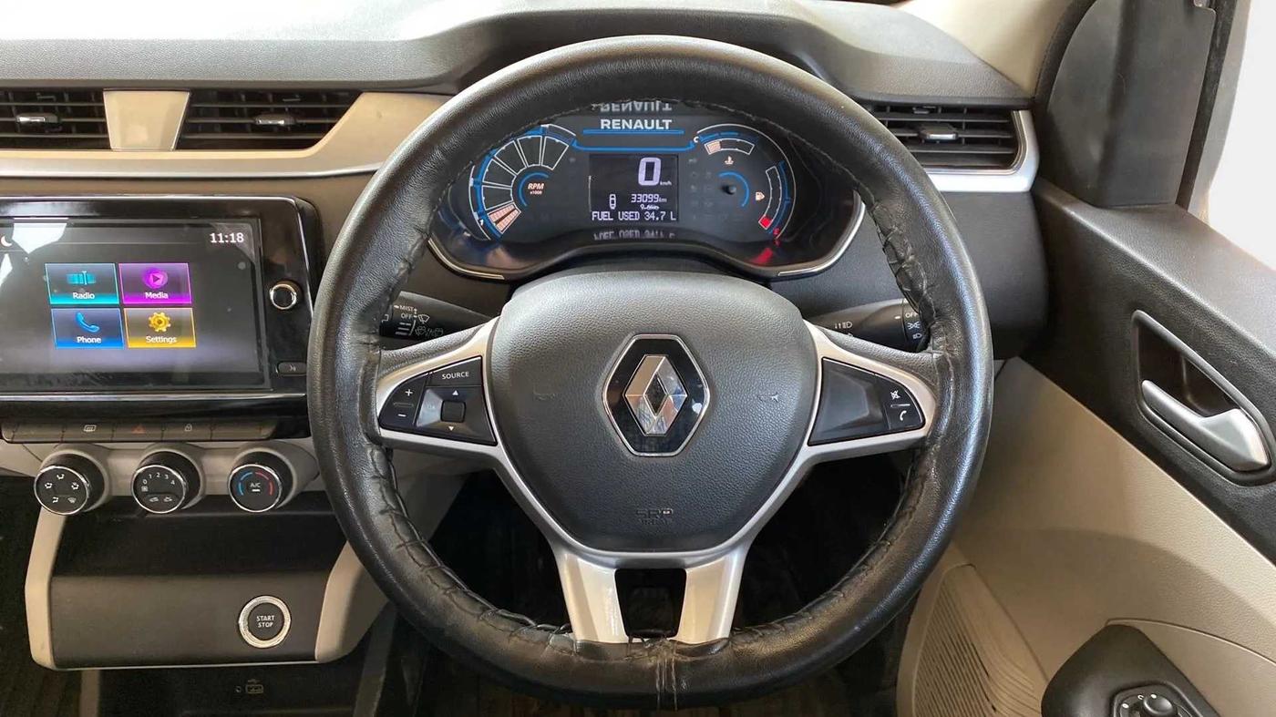 2021 Renault TRIBER RXZ DUAL TONE, Petrol, Manual, 33,176 km, Steering Wheel Close Up