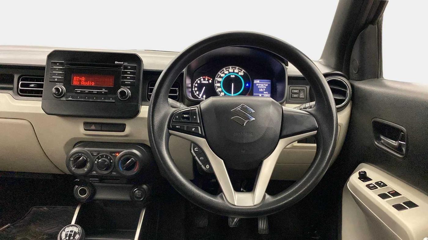 2017 Maruti IGNIS ZETA 1.2, Petrol, Manual, 1,09,367 km, Steering Wheel Close Up