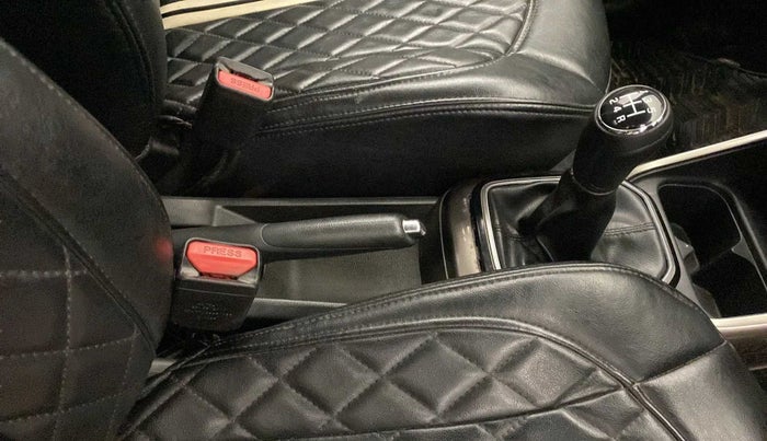2017 Maruti IGNIS ZETA 1.2, Petrol, Manual, 1,09,367 km, Gear Lever