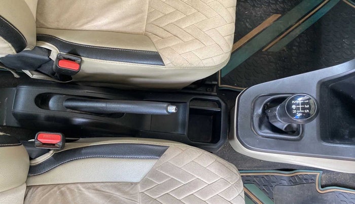 2019 Maruti New Wagon-R VXI 1.2, Petrol, Manual, 35,860 km, Gear Lever