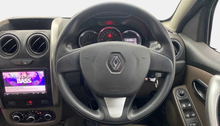 2017 Renault Duster RXL PETROL, Petrol, Manual, 65,693 km, Steering Wheel Close Up