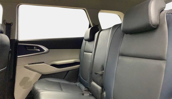 2022 KIA CARENS PREMIUM 1.5 PETROL 7 STR, Petrol, Manual, 8,198 km, Right Side Rear Door Cabin
