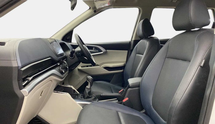 2022 KIA CARENS PREMIUM 1.5 PETROL 7 STR, Petrol, Manual, 8,198 km, Right Side Front Door Cabin