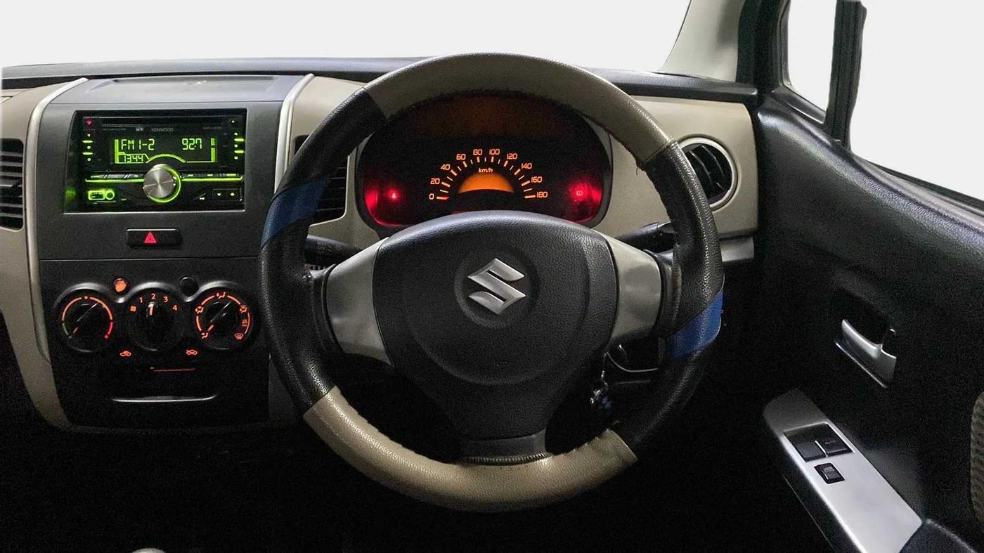 2014 Maruti Wagon R 1.0 LXI CNG, CNG, Manual, 93,057 km, Steering Wheel Close Up