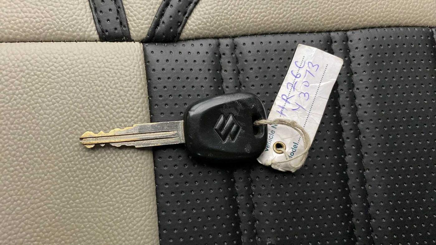 2016 Maruti Alto K10 VXI, Petrol, Manual, 31,224 km, Key Close Up
