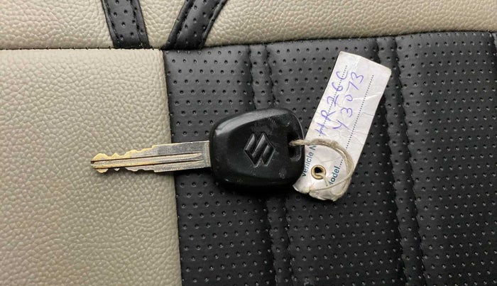 2016 Maruti Alto K10 VXI, Petrol, Manual, 31,224 km, Key Close Up
