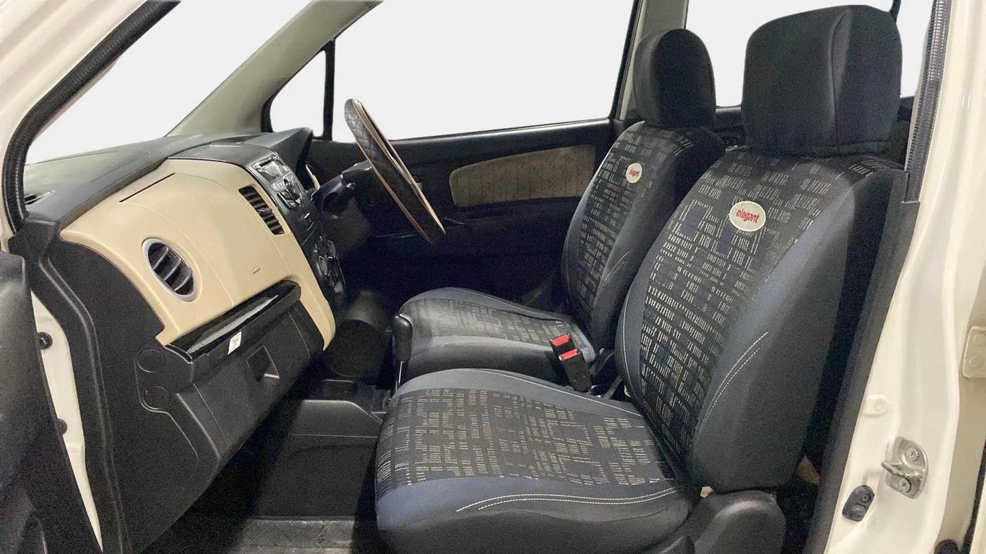 2017 Maruti Wagon R 1.0 VXI + (O) AMT, Petrol, Automatic, 55,172 km, Right Side Front Door Cabin