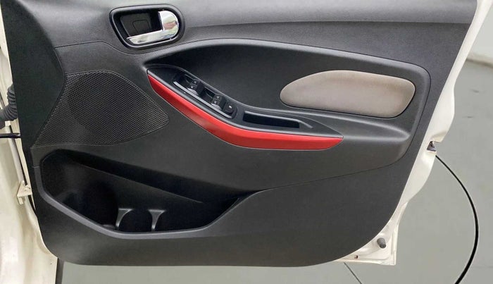 2021 Ford FREESTYLE FLAIR EDITION 1.2 PETROL, Petrol, Manual, 49,711 km, Driver Side Door Panels Control