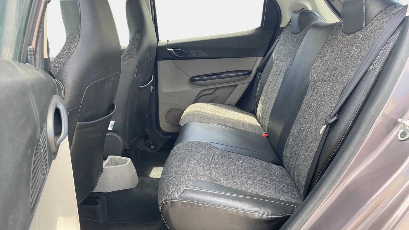 2017 Tata Tiago XT PETROL, Petrol, Manual, 24,763 km, Right Side Rear Door Cabin