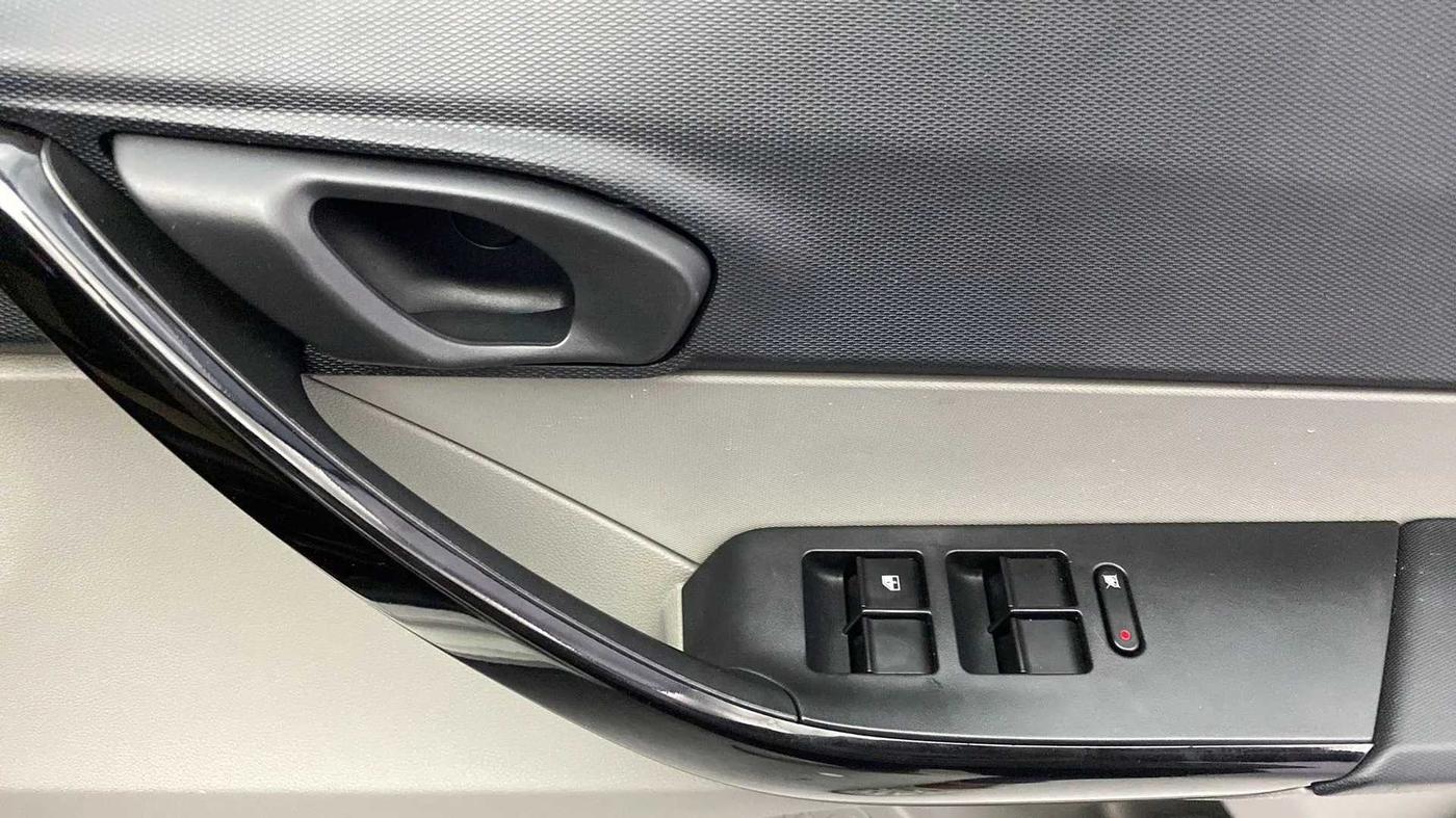 2019 Tata Tiago XZA PETROL, Petrol, Automatic, 37,087 km, Driver Side Door Panels Control