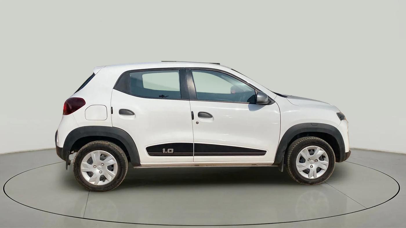 2023 Renault Kwid RXT 1.0 AMT, Petrol, Automatic, 3,592 km, Right Side View
