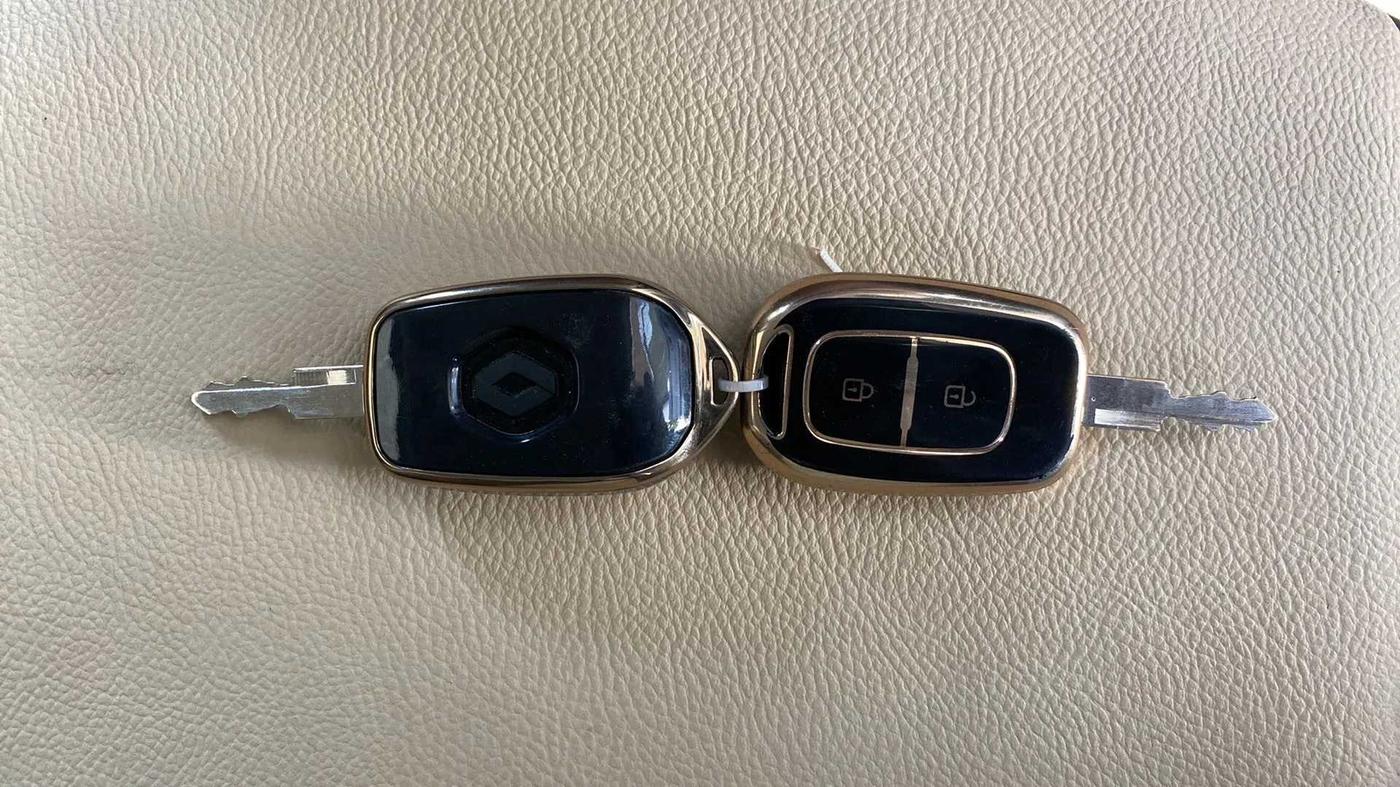 2023 Renault Kwid RXT 1.0 AMT, Petrol, Automatic, 3,592 km, Key Close Up