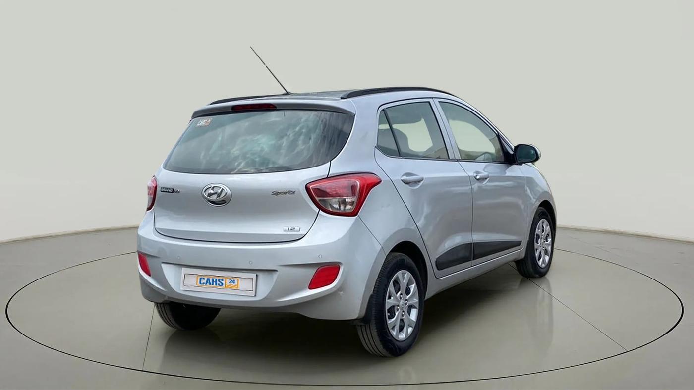 2016 Hyundai Grand i10 SPORTZ 1.2 KAPPA VTVT, Petrol, Manual, 24,438 km, Right Back Diagonal
