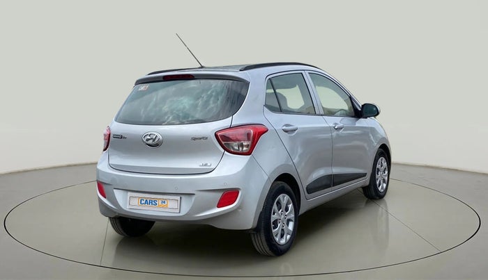 2016 Hyundai Grand i10 SPORTZ 1.2 KAPPA VTVT, Petrol, Manual, 24,438 km, Right Back Diagonal