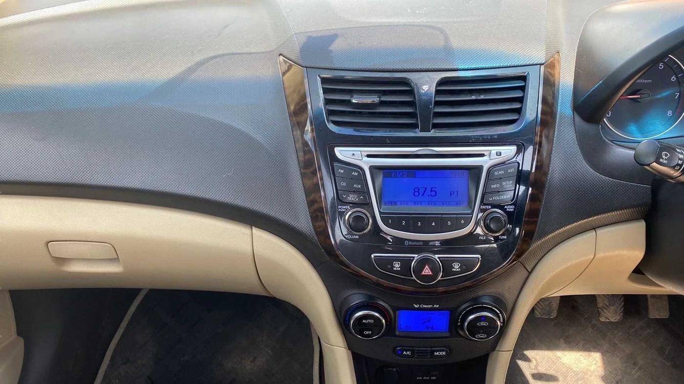 2013 Hyundai Verna FLUIDIC 1.6 VTVT EX, Petrol, Manual, 49,619 km, Air Conditioner