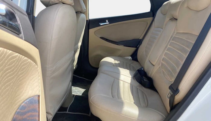 2013 Hyundai Verna FLUIDIC 1.6 VTVT EX, Petrol, Manual, 49,619 km, Right Side Rear Door Cabin