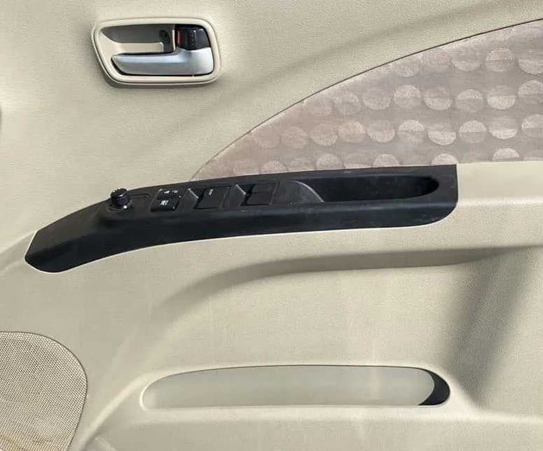 2017 Maruti Celerio ZXI AMT, Petrol, Automatic, 23,814 km, Driver Side Door Panels Control