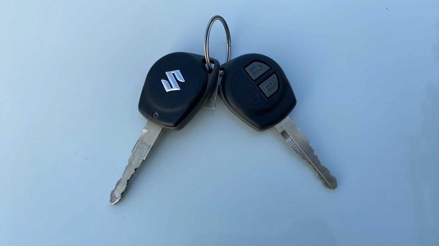 2023 Maruti Ertiga VXI AT SHVS, Petrol, Automatic, 13,600 km, Key Close Up