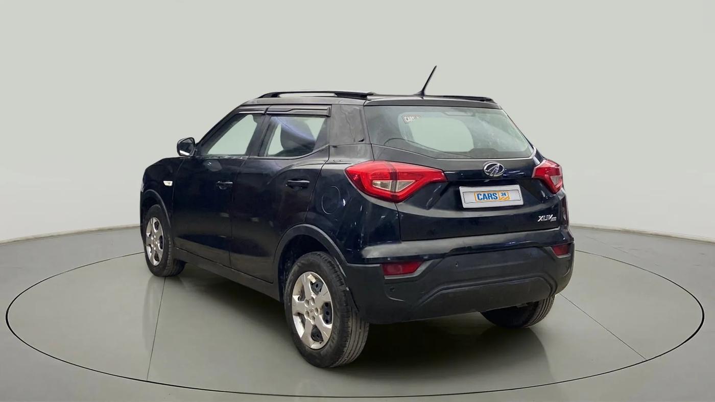 2022 Mahindra XUV300 W6 1.5 DIESEL, Diesel, Manual, 48,617 km, Left Back Diagonal