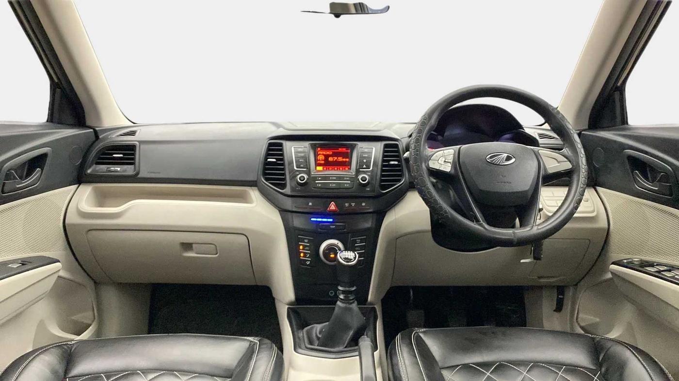 2022 Mahindra XUV300 W6 1.5 DIESEL, Diesel, Manual, 48,617 km, Dashboard
