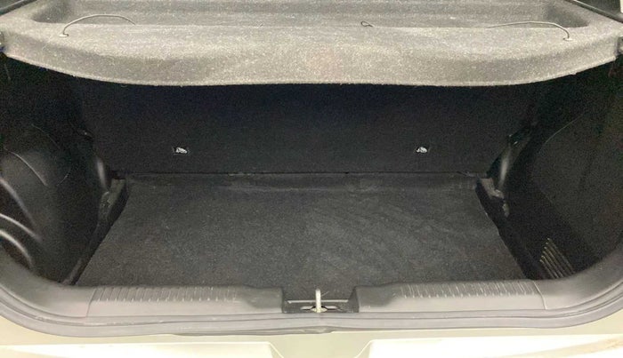2020 Maruti Swift VXI, Petrol, Manual, 31,853 km, Boot Inside